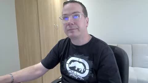 Snapshot of brettdj chatting on December 1, 2025, 9:36 am Brett online show from December 1, 2025, 9:36 am