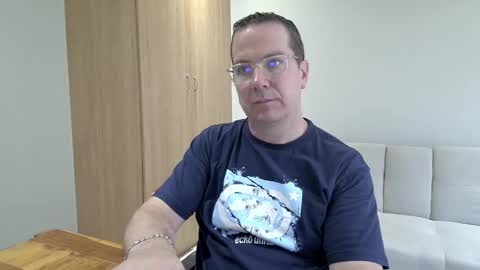 Snapshot of brettdj chatting on January 14, 2026, 12:44 pm Brett online show from January 14, 2026, 12:44 pm