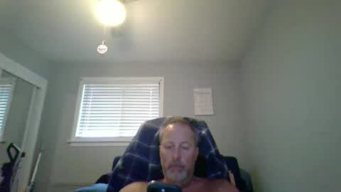 Snapshot of brettsky chatting on June 23, 2026, 8:18 pm hey online show from June 23, 2026, 8:18 pm