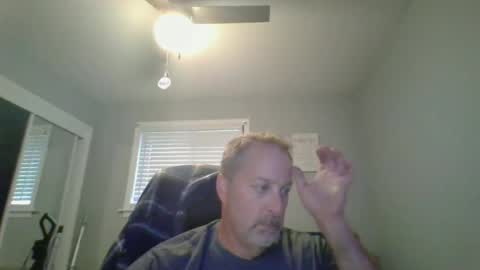 Snapshot of brettsky chatting on June 25, 2026, 8:02 pm hey online show from June 25, 2026, 8:02 pm