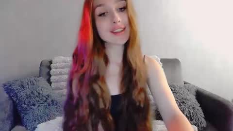 Snapshot of bri_fox chatting on June 18, 2026, 9:41 pm bri_fox online show from June 18, 2026, 9:41 pm