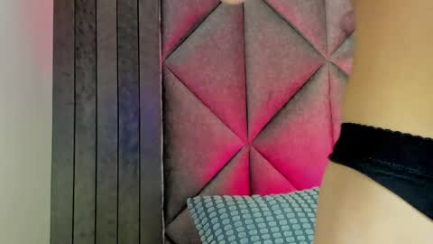 B R I A  online show from February 19, 2026, 2:51 am