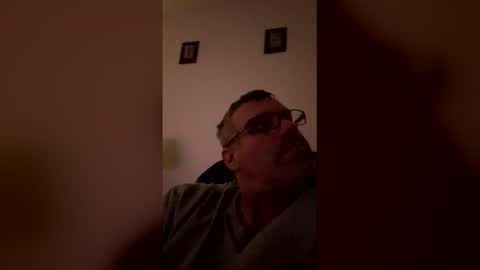 brian38431 online show from December 23, 2025, 10:24 am
