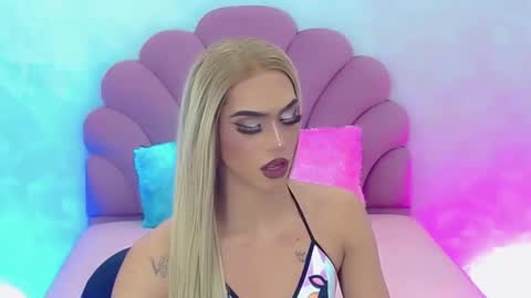 BRIANA online show from January 24, 2025, 7:41 am