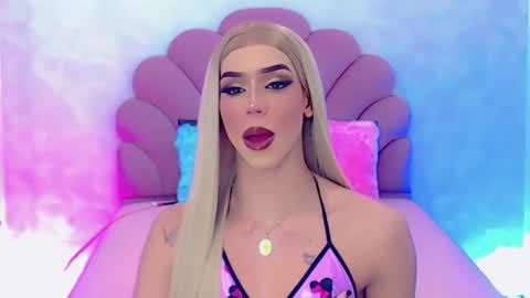 BRIANA online show from January 28, 2025, 5:22 am