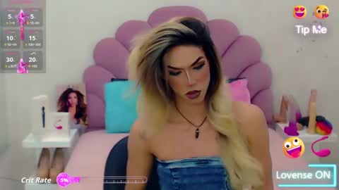 BRIANA online show from September 25, 2025, 3:54 am