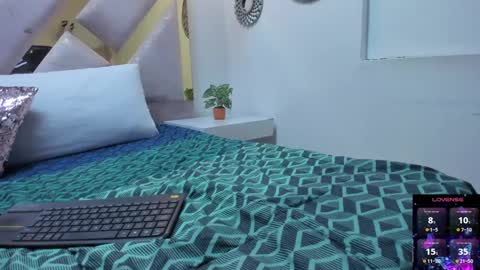 Brianna  online show from October 2, 2025, 12:23 pm