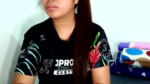 Briannas Booty online show from May 17, 2026, 11:45 pm