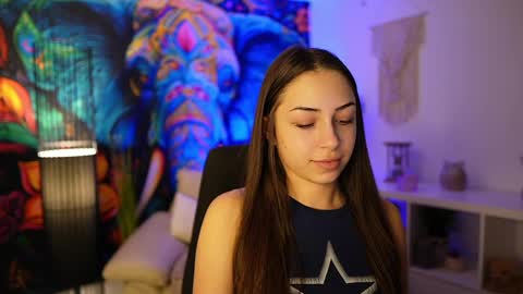 Briar Rose online show from December 7, 2024, 5:42 pm