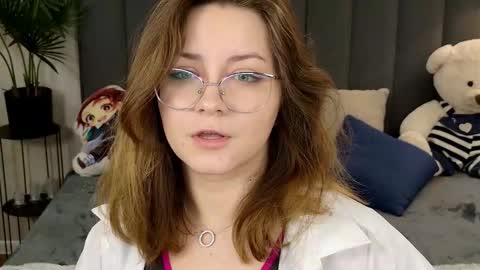 Snapshot of briarwynn chatting on February 3, 2026, 6:40 am briarwynn online show from February 3, 2026, 6:40 am