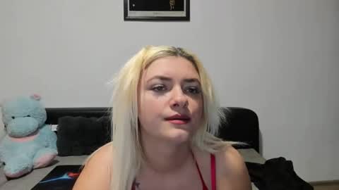 BriaShine online show from November 22, 2025, 3:55 pm