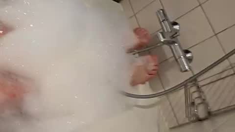 bridgeedude28 online show from June 16, 2026, 7:44 am