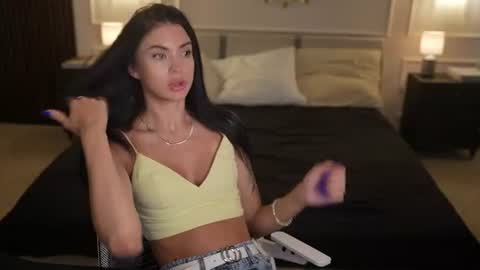 Diamonds Girls online show from June 26, 2026, 8:41 am