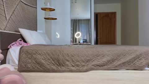 Amina Adelina online show from March 8, 2025, 11:27 am