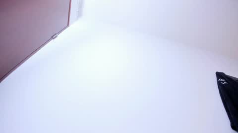 BRIGITTE online show from April 21, 2026, 2:51 am