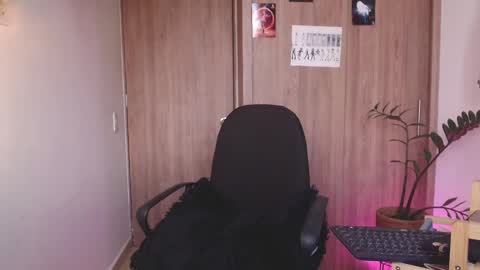 Brilla Mettal online show from February 28, 2025, 4:53 pm