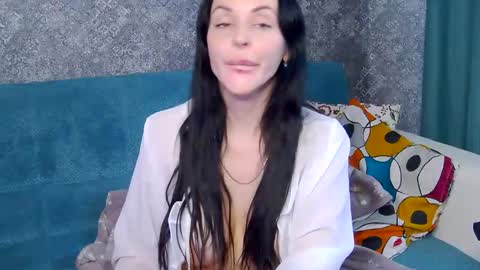 Nika online show from November 22, 2025, 3:16 am