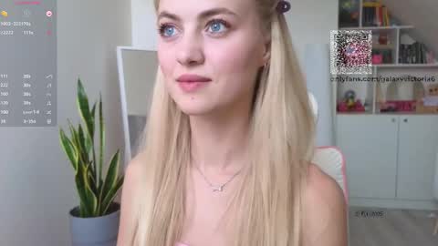 Vi. online show from February 21, 2025, 1:11 pm