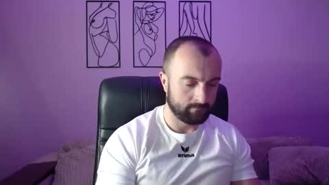 brindlefly69 online show from November 4, 2025, 11:20 am