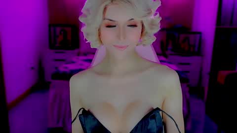 brionatop online show from October 29, 2025, 11:17 pm