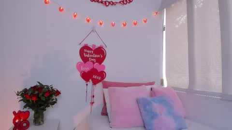 Snapshot of brisa_blue chatting on February 11, 2025, 4:35 pm Brisa online show from February 11, 2025, 4:35 pm