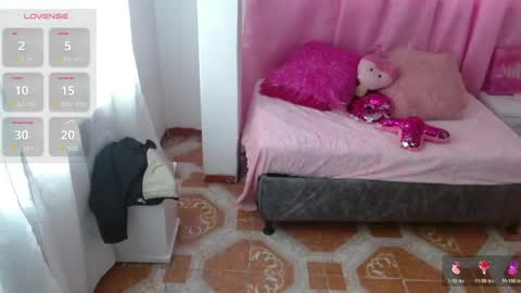 britannie_ online show from May 15, 2026, 12:34 pm
