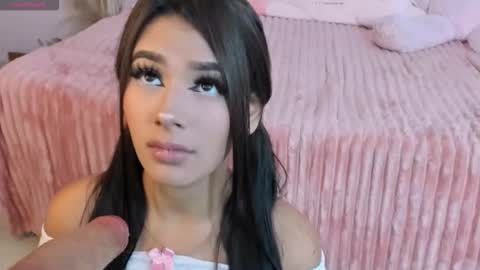 britanylin__ online show from March 12, 2026, 9:15 am