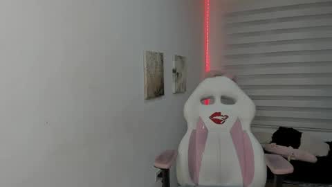 Snapshot of brith_ness chatting on July 15, 2026, 3:23 am Brith ness online show from July 15, 2026, 3:23 am