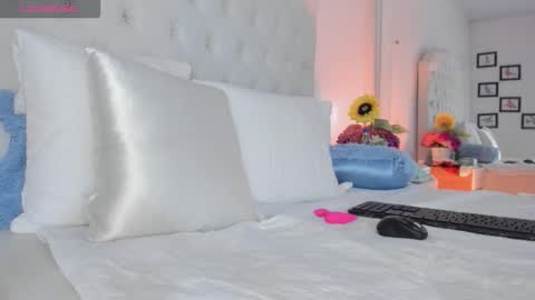 Brithany Rousee online show from December 4, 2025, 3:10 pm