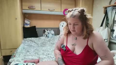  Want to see more online show from April 14, 2026, 7:47 am