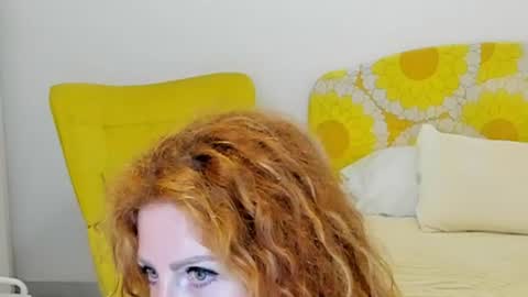 Snapshot of britishmilfpenelope chatting on July 16, 2026, 3:23 am Penelope online show from July 16, 2026, 3:23 am