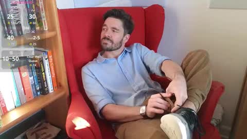 British Poet online show from December 2, 2025, 12:32 pm