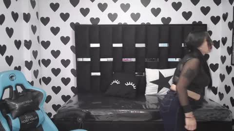 Britney  online show from March 5, 2025, 9:49 am