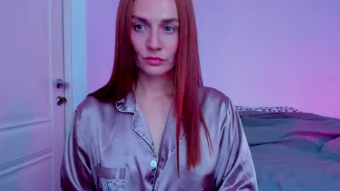 britneyhall online show from November 20, 2025, 9:09 am