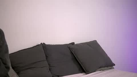 britneyhudson online show from October 10, 2025, 3:16 am