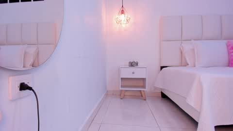   online show from December 13, 2024, 11:02 am