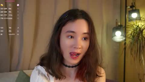 Lina online show from December 2, 2025, 11:26 am