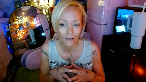 Snapshot of brittneychats81 chatting on May 27, 2026, 1:13 am brittneychats81 online show from May 27, 2026, 1:13 am