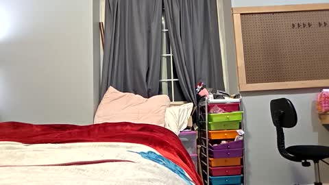 brkenprincess81 online show from October 31, 2025, 5:52 am