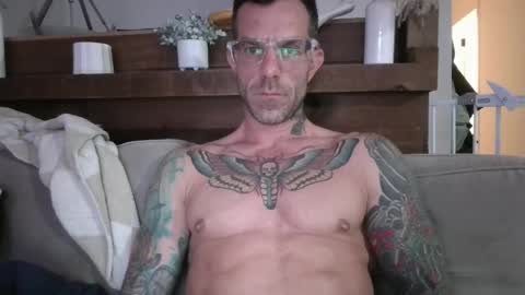 Snapshot of brodyrad chatting on April 30, 2026, 5:03 am Brody Rad online show from April 30, 2026, 5:03 am