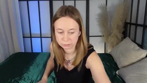 Snapshot of brooke_evans_ chatting on February 2, 2025, 8:51 pm Brooke online show from February 2, 2025, 8:51 pm
