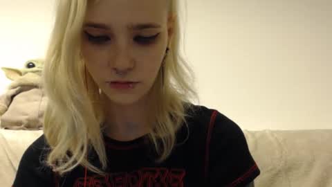 brookewylde_20 online show from November 15, 2025, 3:52 pm