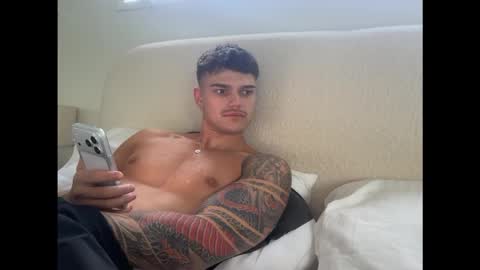 BrooklynTay online show from February 18, 2026, 9:55 pm