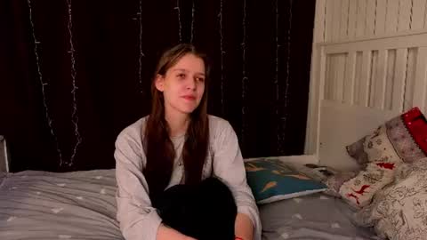Snapshot of brooknichols chatting on July 7, 2026, 7:18 pm Lily online show from July 7, 2026, 7:18 pm