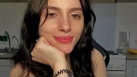 broosnica1 online show from March 8, 2025, 8:11 am