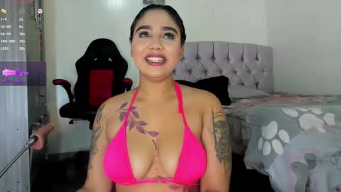 valentina online show from February 4, 2025, 4:26 am