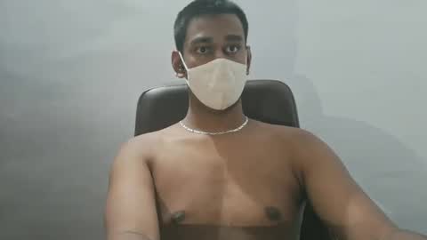 brownguy2505 online show from November 6, 2025, 6:20 pm