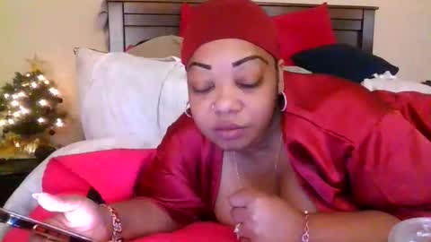 brownroundrenee online show from December 22, 2025, 11:07 am