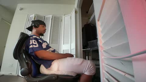 Brownskinshortyy online show from February 24, 2026, 3:21 pm