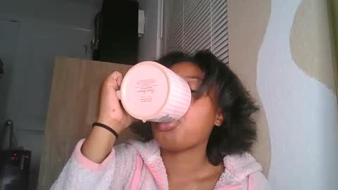 Brownsuagrcutie online show from October 23, 2025, 1:38 am